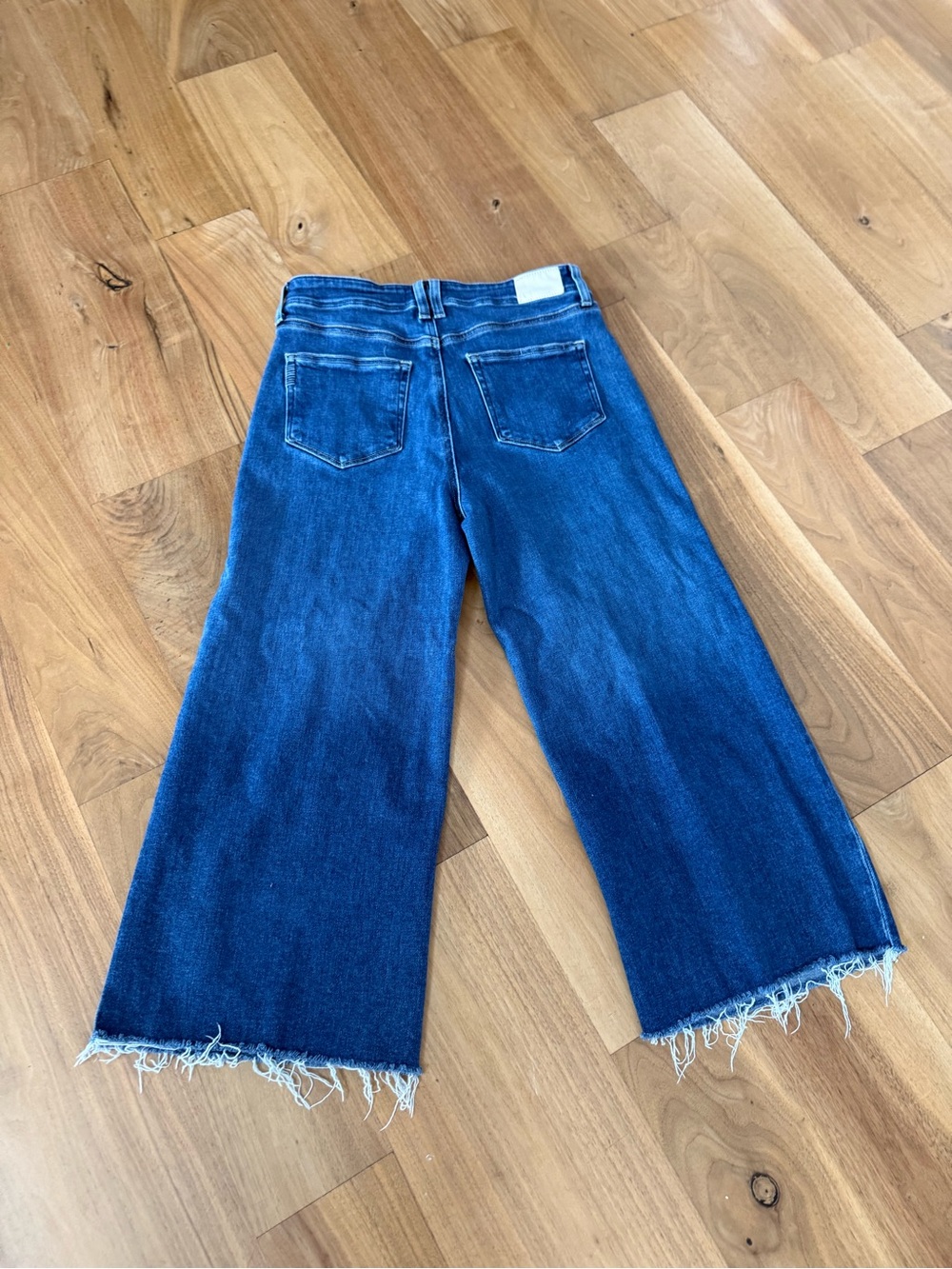 PAIGE Anessa Wide Leg Cropped Jeans - Blue